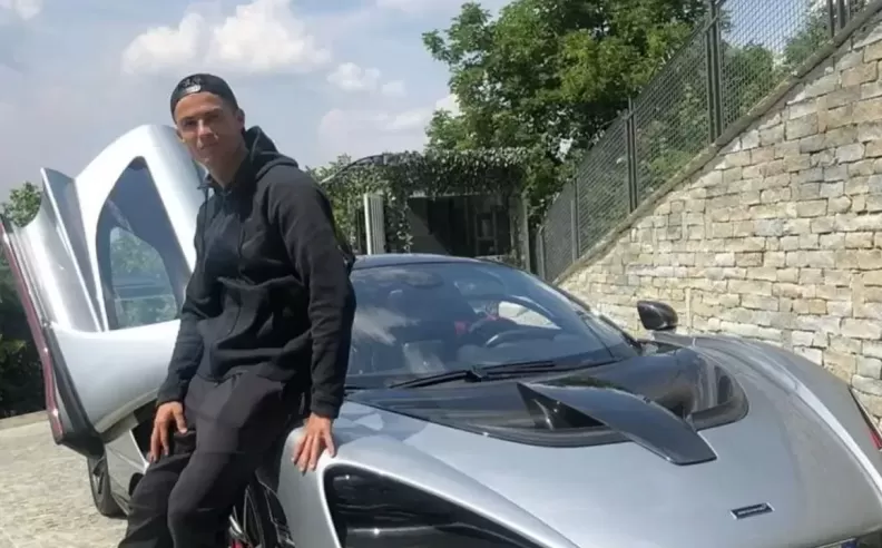 McLaren Senna Supercar