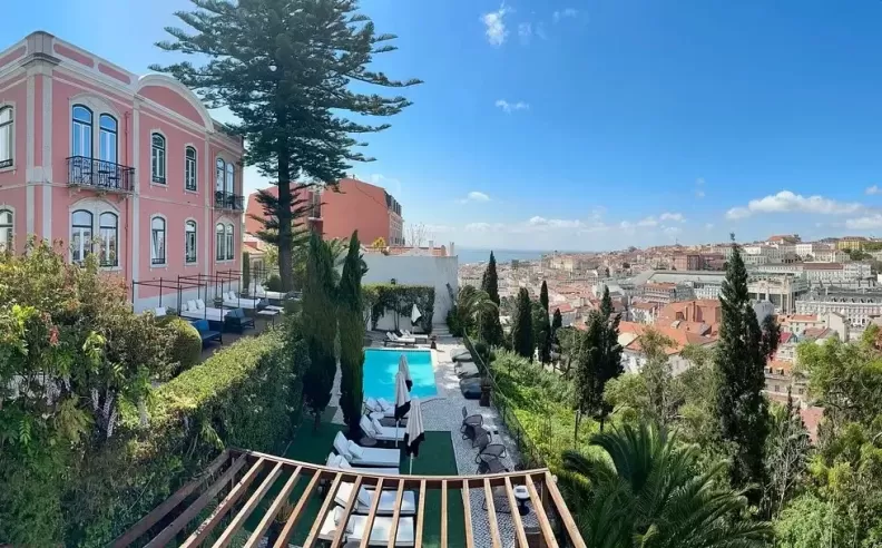 تجربة الهدوء الراقي في قلب لشبونة: إقامة لا تنسى في فندق Tarabel Lisbon