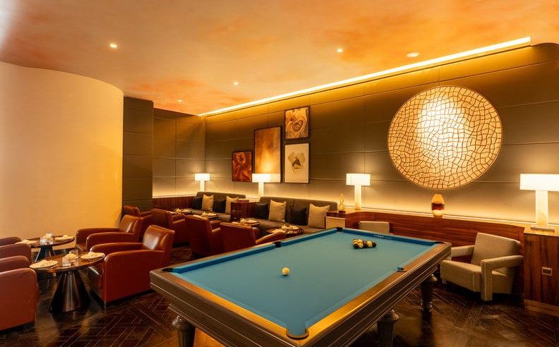 Fairmont Gold Lounge & Poolside Elegance