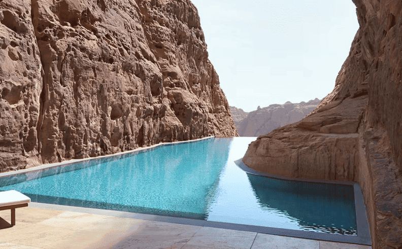 منتجع بانيان تري العُلا يكشف عن تجارب صيفية مميزة وسط سكون الطبيعة