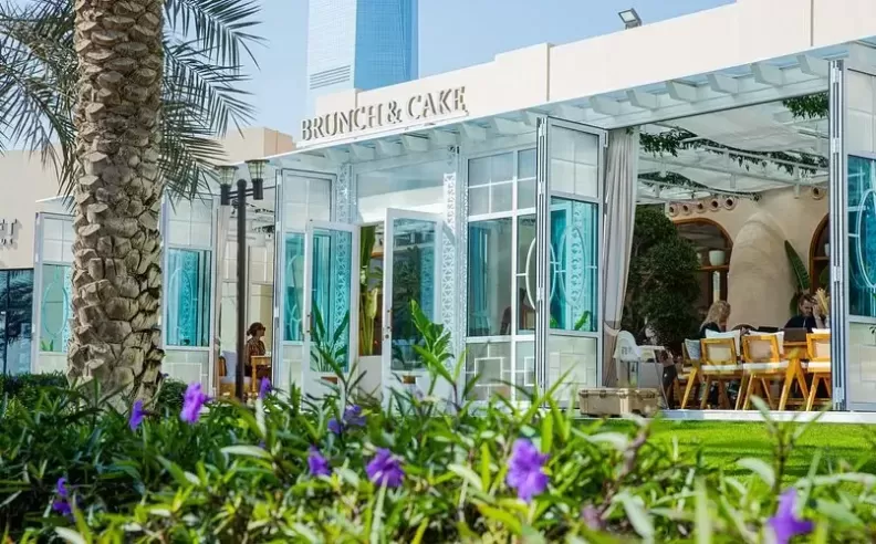 Brunch & Cake لعشاق الكيك الضخم