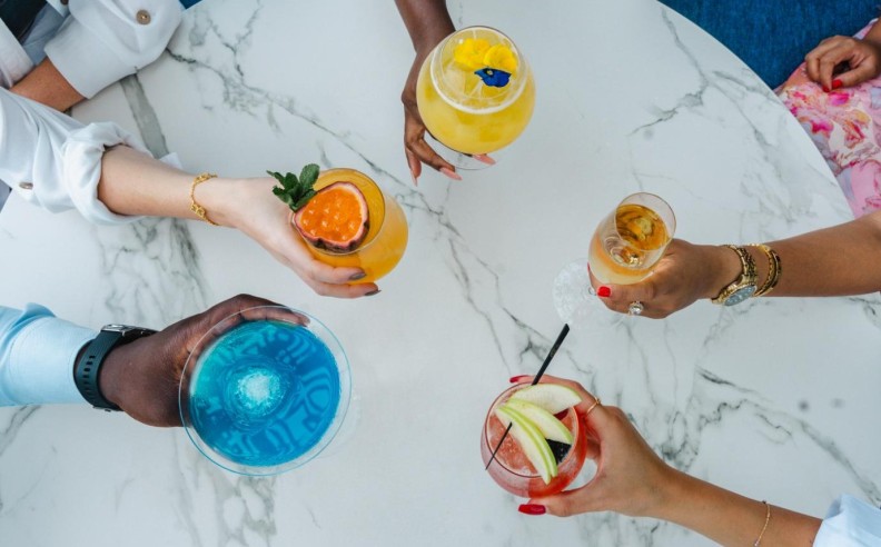 Inside Burj Al Arab: Summer Tour & Beverage Experience