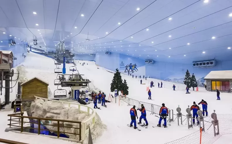 التزلج في Ski Dubai
