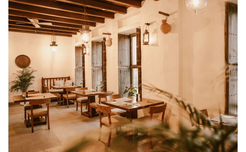 مطعم سكافوس – فندق كانوبي من هيلتون