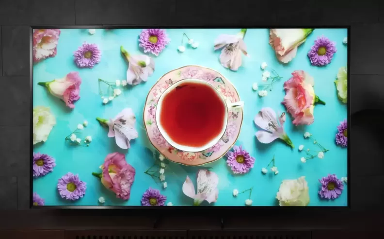 Cinematic Viewing in Dark Rooms