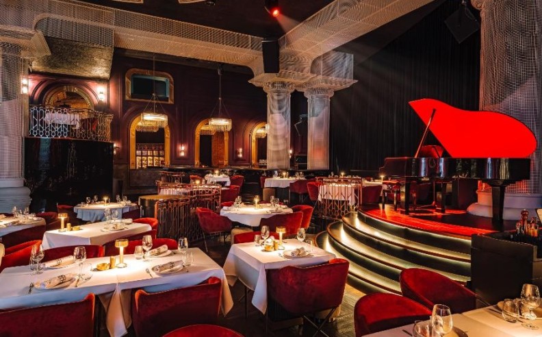 A Bold Fusion of Dining and Entertainment