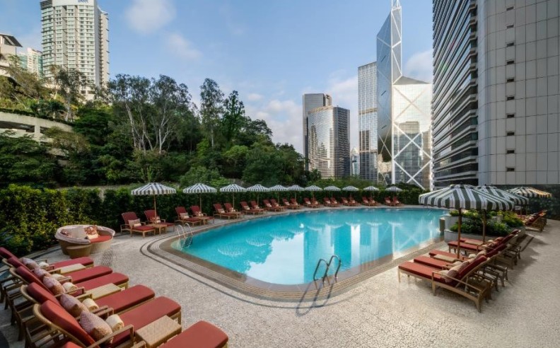 Island Shangri-La Hong Kong – East Meets West Elegance