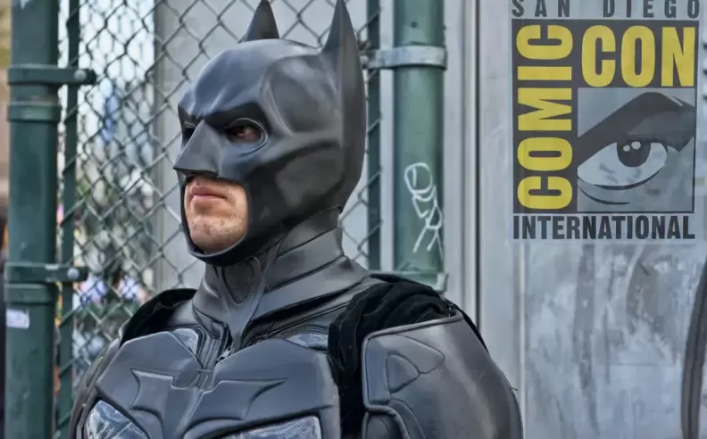 البداية الأولى ليوم باتمان