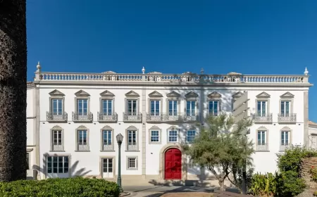 رفاهية بلا حدود في فندق Palacio de Tavira جوهرة الغارف الجديدة