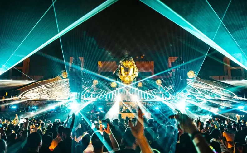 Lost Frequencies Kicks Off the Month