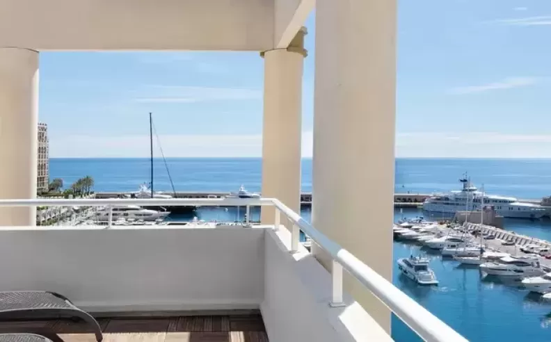 نيس وسحر الريفييرا الفرنسية
