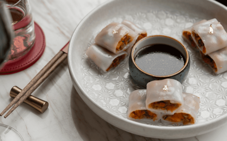 MOLI Dubai: Happy Hour, BBQ Night & Friday Brunch