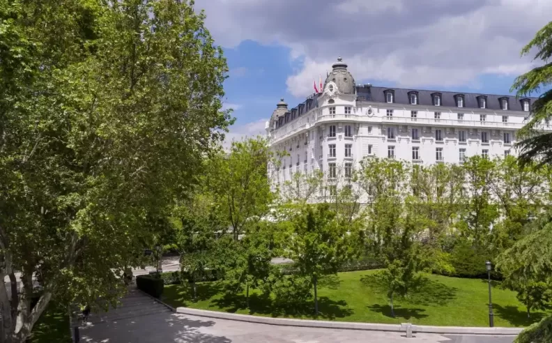 Mandarin Oriental Ritz: Timeless Grandeur
