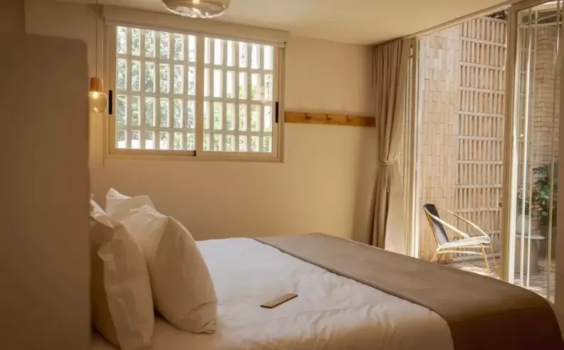 Intimate Luxury and Timeless Warmth