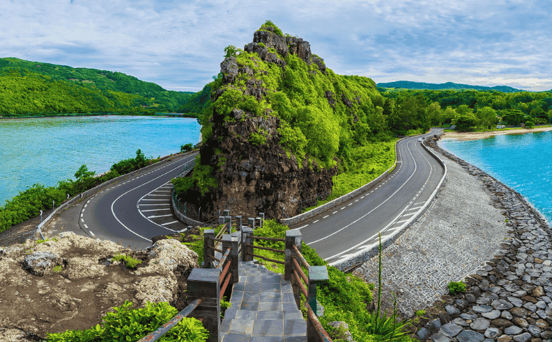 Romance Reimagined: Why Mauritius Remains a Top Honeymoon Destination