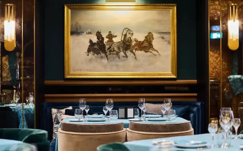An Intimate Dining Experience