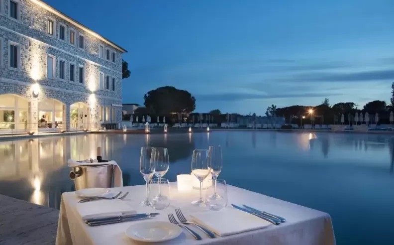 Terme di Saturnia: إيطاليا
