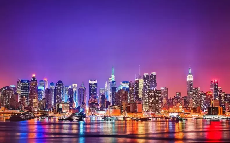 A City of Contrasts