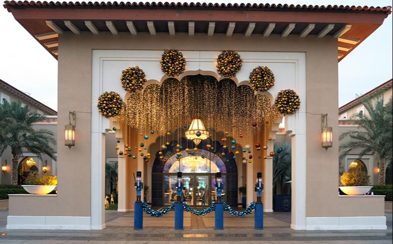 ليلة رأس السنة واستمرار سحر الأعياد