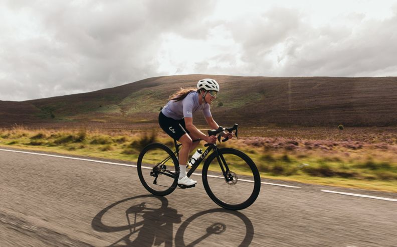 تجربة (بيك) من بورا إيكو ريتريتس: مغامرة ورفاهية في قلب جبل حفيت