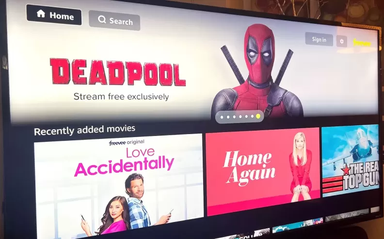 أفضل منصات المشاهدة المجانية لعام 2025 لعشاق الأفلام والأنمي