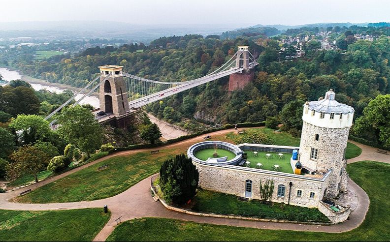 Bristol: A City Painted in Creativity