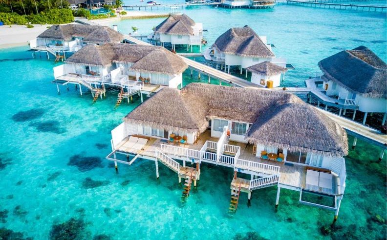 منتجع سينتارا ميراج لاجون المالديف
