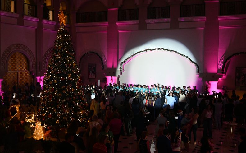 شاي ما بعد الظهيرة وتجارب الطعام الاحتفالية