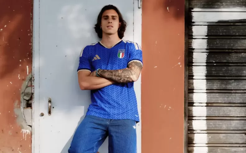 إيطاليا والعودة إلى الجذور الزرقاء