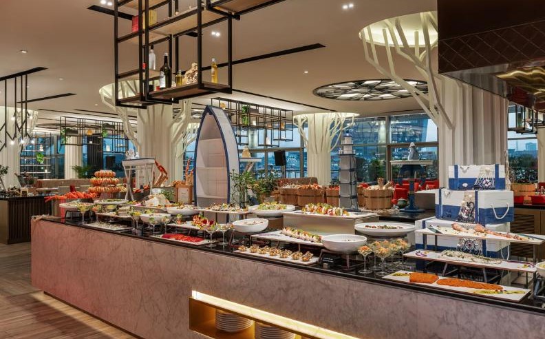 Candy Town Christmas Market at Jewel of the Creek