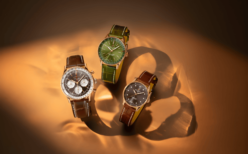 ساعات Navitimer الذهبية بموديلات مختلفة