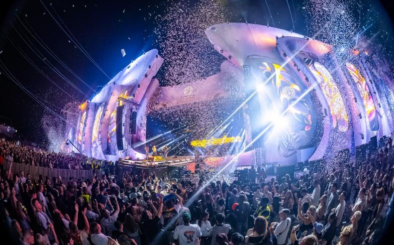 العروض الموسيقية الملحمية