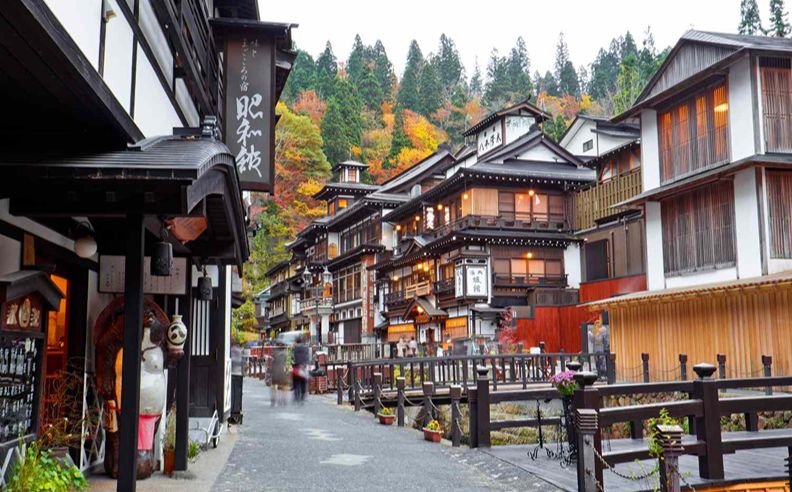 Oirase Gorge, Namahage Taiko & ANA InterContinental Appi Kogen Resort