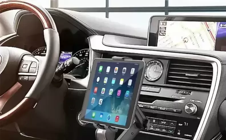 حامل الأجهزة في مكان حامل الأكواب