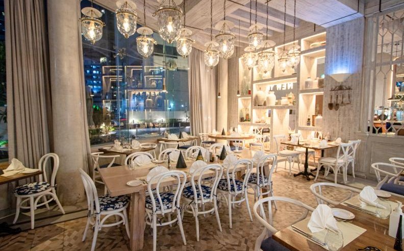 عرض الديك الرومي الجاهز عند الطلب: احتفال من دون عناء