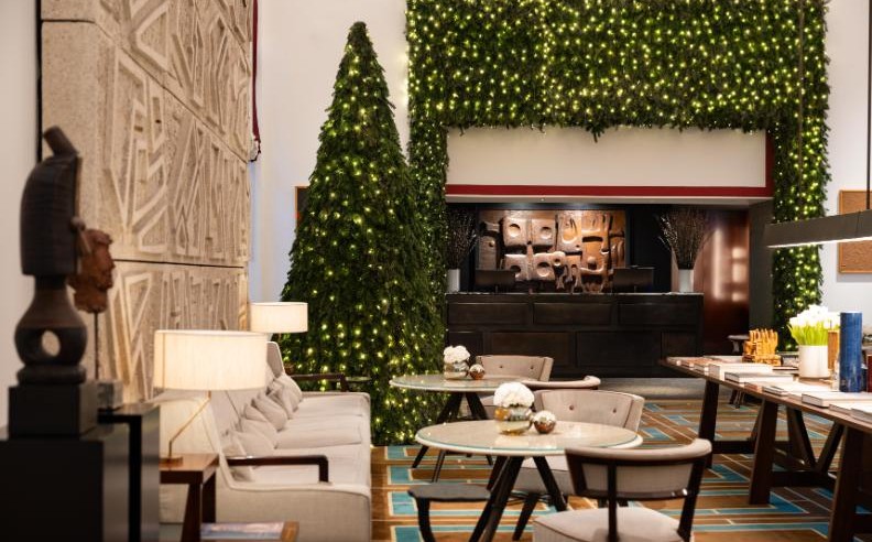 Eternal Lights and Eternal Stories of Rome