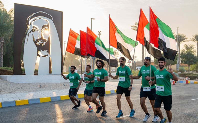 عشرة أيام قبل انطلاق سباق زايد الخيري: حيث تتوحد الخطى على درب العطاء والإنسانية