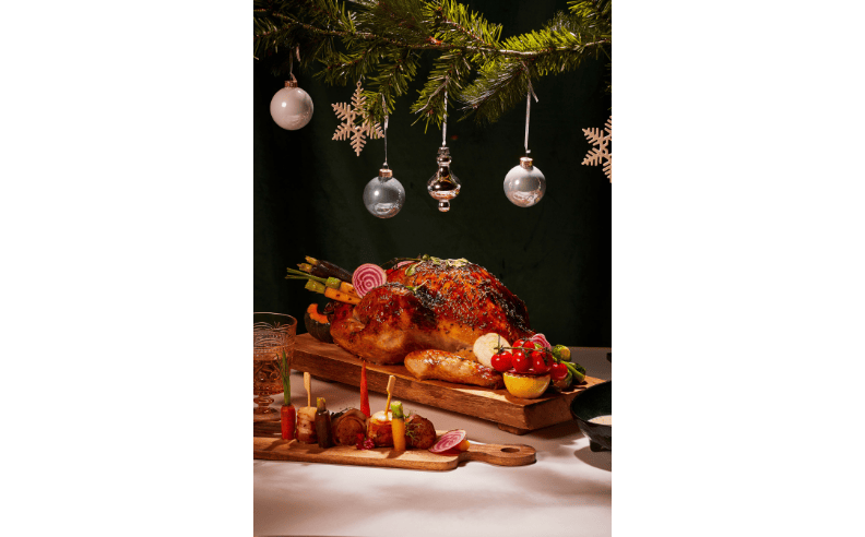 شاي بعد الظهر وهدايا الأعياد في ترّاس جينوري