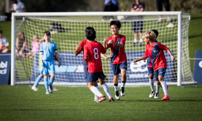 عدد قياسي من الفرق يستعد للمشاركة في أكبر نسخة من كأس مانشستر سيتي أبوظبي في يناير المقبل