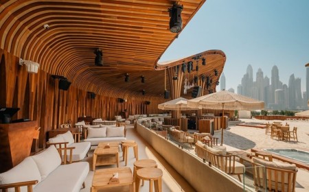 Soak in Style Sun Sound at Dubai’s Chicest Beach Club Experience