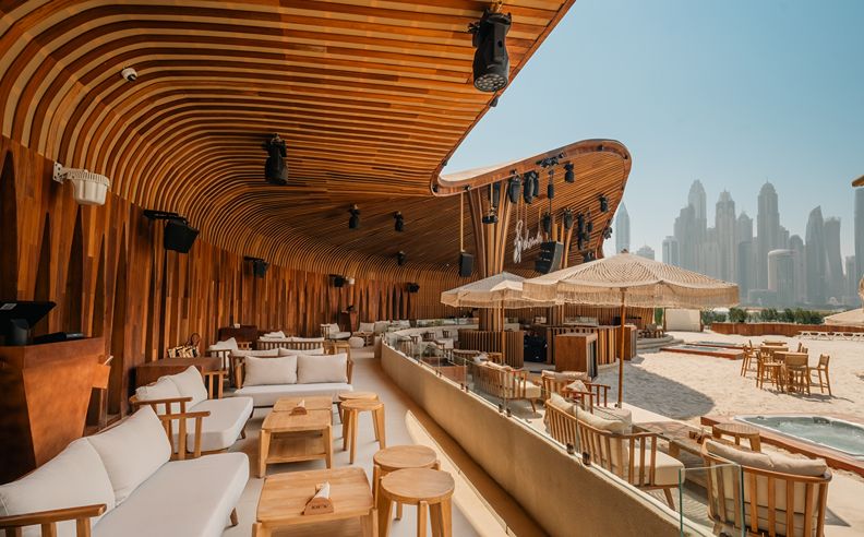 Soak in Style Sun Sound at Dubai’s Chicest Beach Club Experience