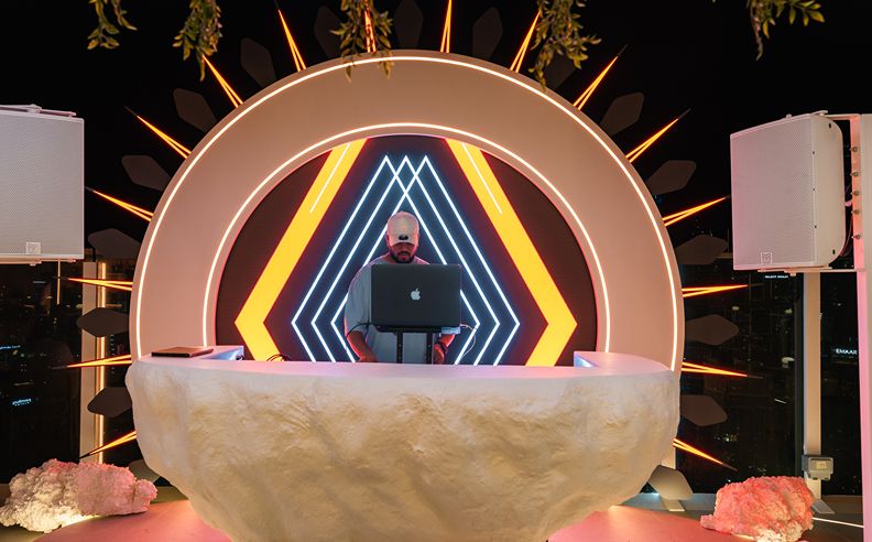 Paros JLT: Dubai’s Ultimate Day-to-Night Lounge