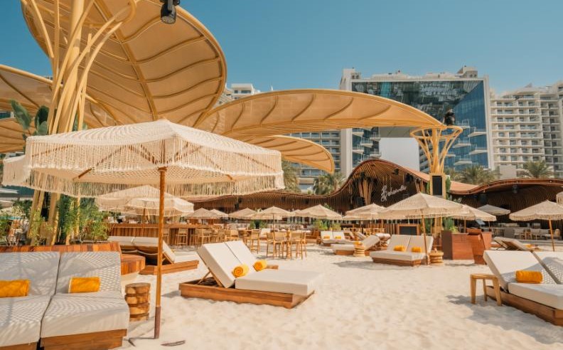 احتفالات عيد الميلاد 2025 في فنادق ومنتجعات فايڤ لوكس