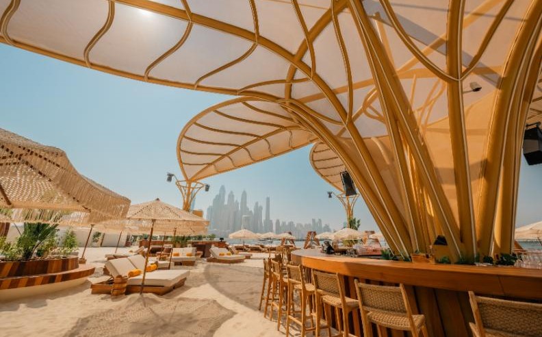 عيد الميلاد 2025 في فنادق ومنتجعات فايڤ