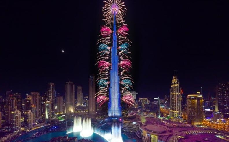 Dubai’s Grand NYE Parade Spectacle