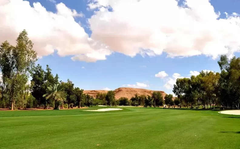 نادي Dirab للجولف