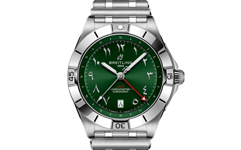 ساعات بريتلينغ للرجال والنساء: نافيتايمر، ليدي بريميير وكرونومات 32