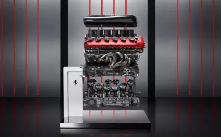 دليلك لافخم هدايا Ferrari لأسلوب حياة راق يجمع الفخامة والروح الرياضية