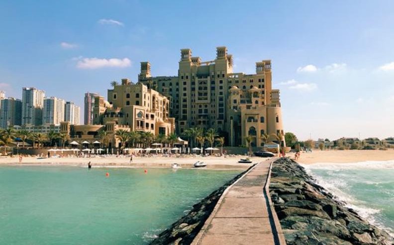 احتفالات خلابة ليلة رأس السنة