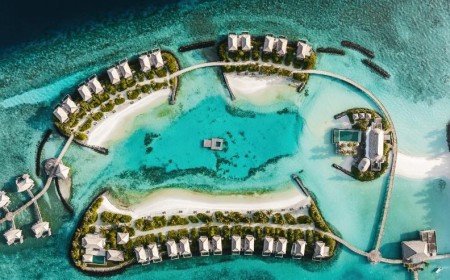 Intercontinental Maldives Maamunagau Resort launches Blue Mind Escapes package inspired by expertise from the Manta Trust
